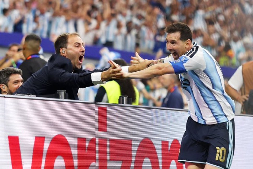 Lionel-messi-buts-autriche